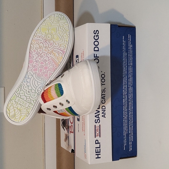 Sketchers. Size 7.5. - Picture 2 of 3